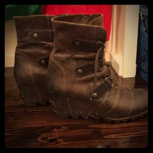 Sorel Joan of Artic lace up wedge boot
